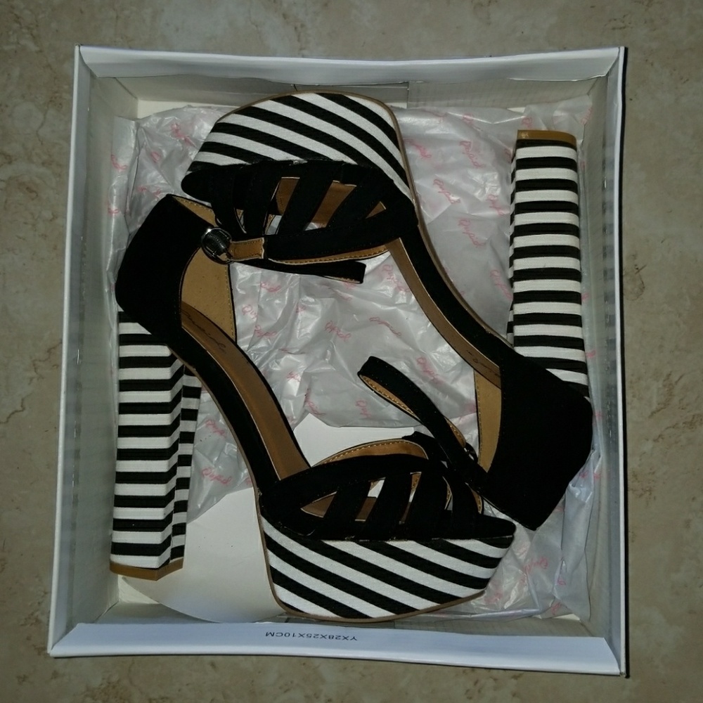 Heel - Picture 2 of 3